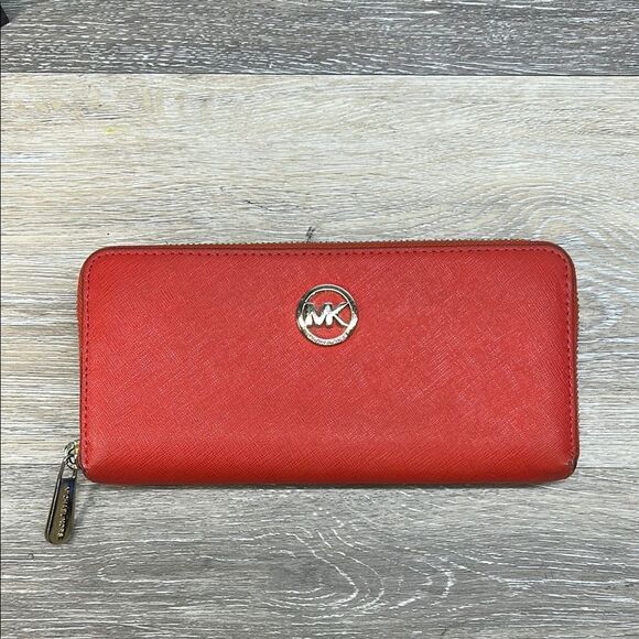Michael Kors redish orange full zip wallet - Picture 1 of 10
